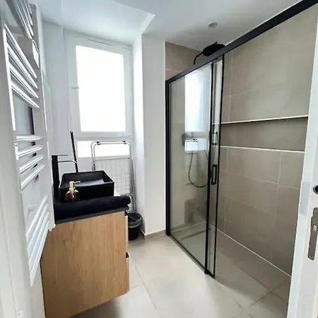 Appartement Kb 21 - Metro 7 - Ac - Free Parking - 4 Pers *